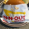 In-N-Out のハンバーガー
