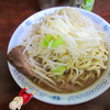 【今週のラーメン８３１】 ラーメン二郎 めじろ台法政大学前店 （東京・めじろ台） ラーメン 小・ニンニク