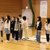 ４年生：学習発表会②　１組　福祉体験教室について