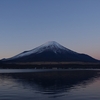 ほんのり染まる富士山