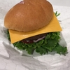 コストコの「マンゴースムージー」と「1/3パウンドチーズバーガー」を食べてきた！