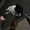 自転車を押して…