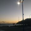 夕暮れ時の海辺もいいもんです