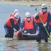 消防分団に救助ボート配備　寒川町が対応訓練