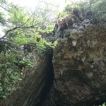 斎場御嶽の三角岩