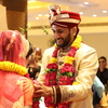 【インドで国際結婚】新郎は馬に乗ってやってくる。インドの結婚式はお祭り騒ぎ