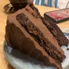 【アルゼンチンのカフェ】～見た目ほどアレでもないケーキ～　FECA＠Valle1101