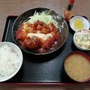 西川口の「あおき食堂」でハンバーグ肉巻きウインナーナスじゃがいもトマト煮チーズのせ定食を食べました★