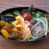 自分のお弁当作り、最近は食べながら作っていたりもします。