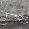 【移動手段比較】ママチャリ、クロスバイク、折りたたみ自転車、キックスケーター。4 つの移動手段をレビューします