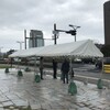 やはり雨の中での設営になった。