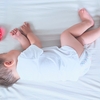 赤ちゃんの寝かしつけ時間は何時が良いの？寝かしつけに時間がかかる場合の解決法は？