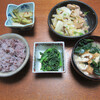 鶏もも肉と白菜の塩麹炒め