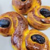 スウェーデンのパンLussekatter (ルシアの猫)