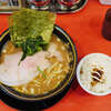 家系ラーメン大輝家 日吉店 - 「薄めの薄め」初検証。結果として、これまで食べた中でもダントツに食べやすいし好み。しょっぱすぎるものを食べると、時間差で翌日に割と無視できないくらいに体調に支障をきたす現象はこれで解決か。ひとまずスープにおける殿堂入り確定。
