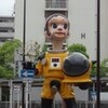 こっちの駅前にも