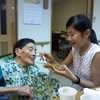炎天を竿売る声にお茶漬けを
