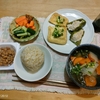 ピーマン鶏肉詰。油あげ。野菜スープ。