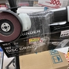 【DIY工具】元職場のホムセンで処分品を発見！WIZ’Aの充電式ディスクグラインダーを2,000円で衝動買いしたお話