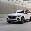 「CX-70」の車両本体価格は39,000ドル～の予定で標準スペックの直6ガソリンターボモデルのみ発売開始が遅れる噂。