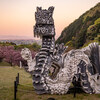 八重桜と鯉のぼりの競演！羽根谷だんだん公園で春の風を感じて