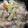 北国のタケノコご飯は根曲がり竹で♪鶏肉と餅米を加えて、おこわ風