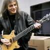 記憶を失ったギタリスト　〜Malcolm Young (AC/DC)〜