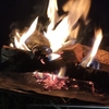 キャンプでの焚き火の魅力とは？