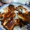 安いうなぎでも十分満足の仕上げに。　ふっくら鰻とパリッと鰻の二層うな丼　簡単レシピ付き