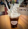 新千歳空港で東亜珈琲館とよつ葉ホワイトコージのコーヒーフロートを飲み比べしてみました