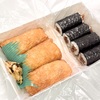 新宿高島屋で予約した和菓子の受け取り、東京駅でもお菓子のお買い物。ランチの助六寿司と餅いなり。