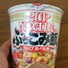 【商品紹介】カップヌードルにご飯が入っているってよ。ていう話。