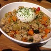 カフェ アサン｜末広町｜電源あり、ハンモックでガパオを食う