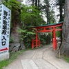 侘びて錆びた能楽堂　中尊寺白山神社