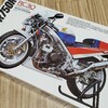 RC30 ①  VFR750R　開封から外装製作