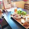 犬可店　カフェアンドダイニング パコ / ピッツァ サルバトーレ クオモ / トゥーブリッツ バーガーバー