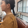 ミディアムレングスで楽しむ  三つ編みヘアアレンジ × オン眉バング