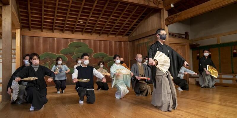 初心者でもわかる能と狂言【京都で楽しめるイベント紹介も！】