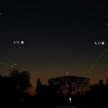 夕空、超低空のレナード彗星