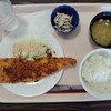 集まりすぎてしまった学食写真