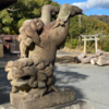 逆立ちした狛犬が片方だけいる頃末伊豆神社　～福岡県遠賀郡水巻町頃末～