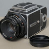 HASSELBLAD 500C/M 後期モデル　Carl Zeiss Planar CF80mm f2.8 T*つき標準セット