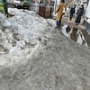 札幌市街地の道路事情（雪解け時は危険）
