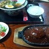 半ラーメン+半ライス+ハンバーグセット　　こく一番