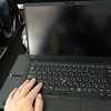 JALの太平洋横断路線エコノミークラスで使うThinkPad X1 Carbon