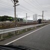 鹿児島本線沿いの道で通勤車輌とすれ違った後は、