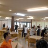 コーラス隊の練習～自治会活動　生きくらげのパック詰め