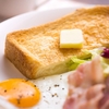 好きなパンは食パン。
