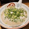 【博多ラーメンでぶちゃん@高田馬場】お酒も楽しめる本格博多ラーメン専門店