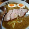 赤羽の人気店 麺高はしでラーメンをいただく